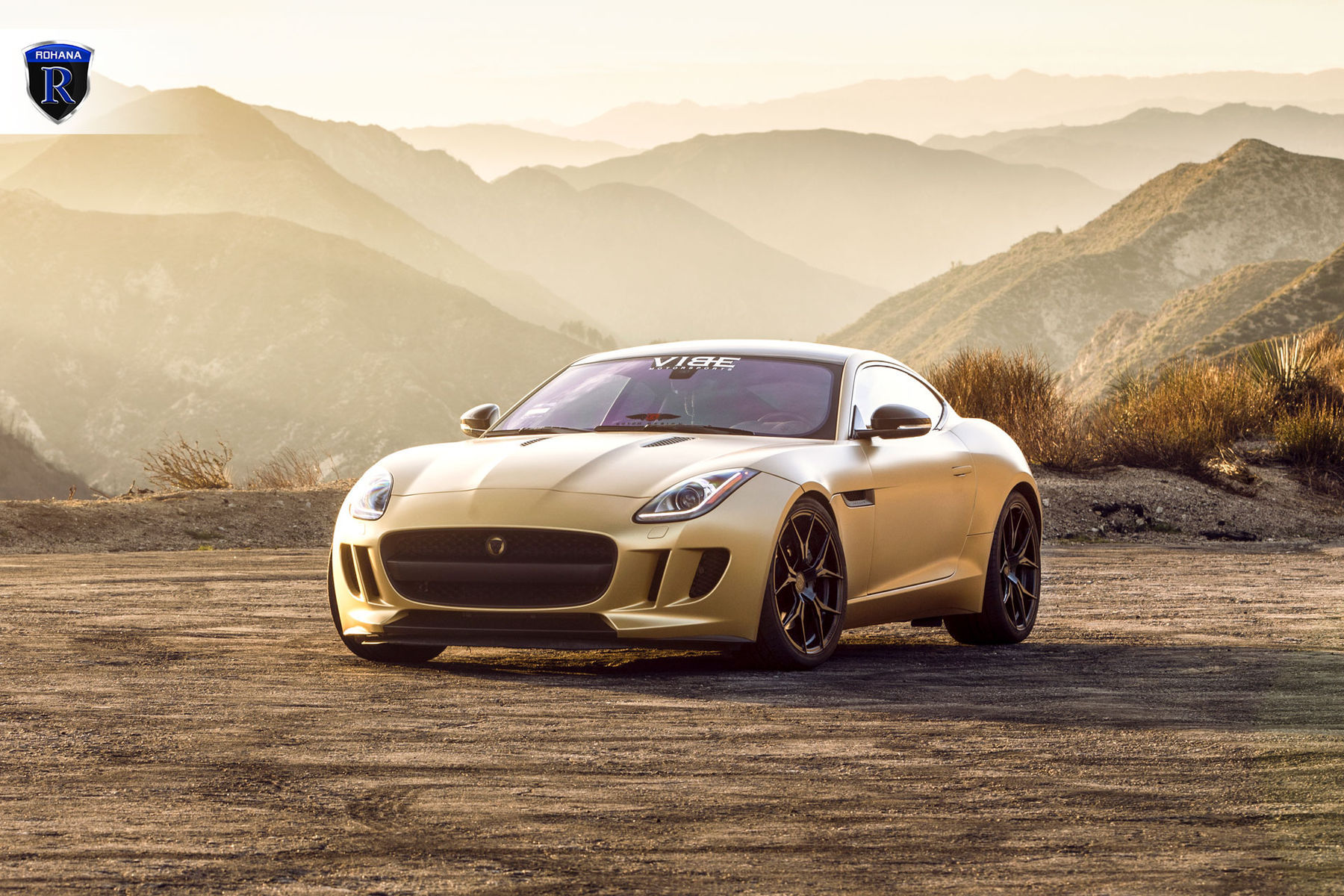 2016 Jaguar F-Type | Gold Jaguar F-Type - Front Profile
