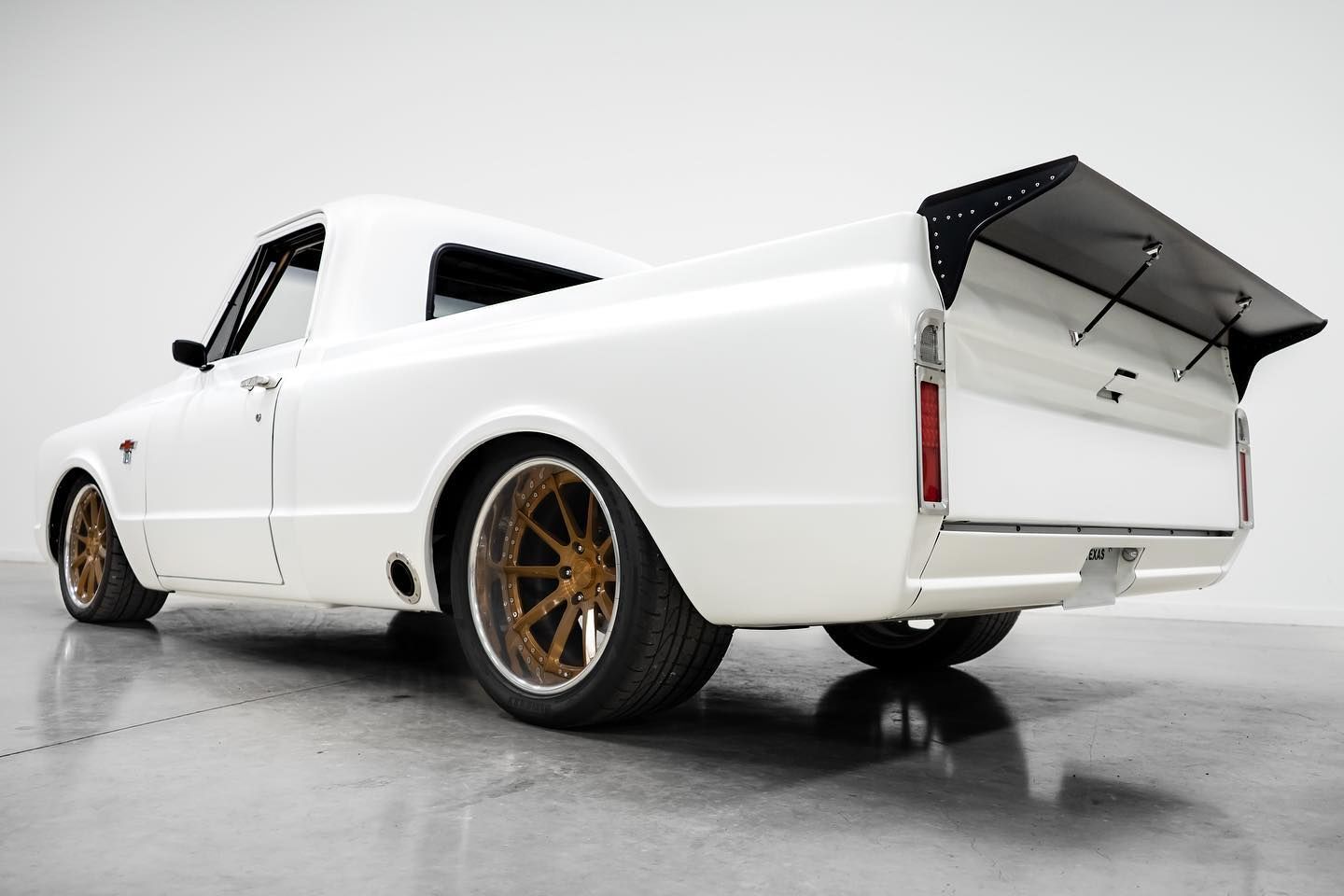1967 Chevrolet C-10 | Martin Bros Customs 1967 Chevrolet C10 on Forgeline Forged Three Piece RB3C Wheels