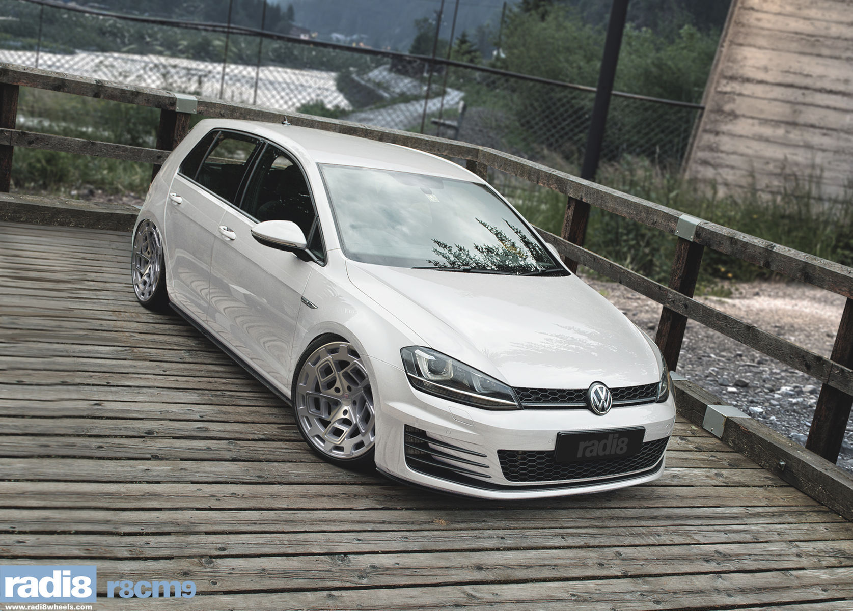  Volkswagen Golf | Radi8 R8CM9 - Volkswagen Golf MK7  