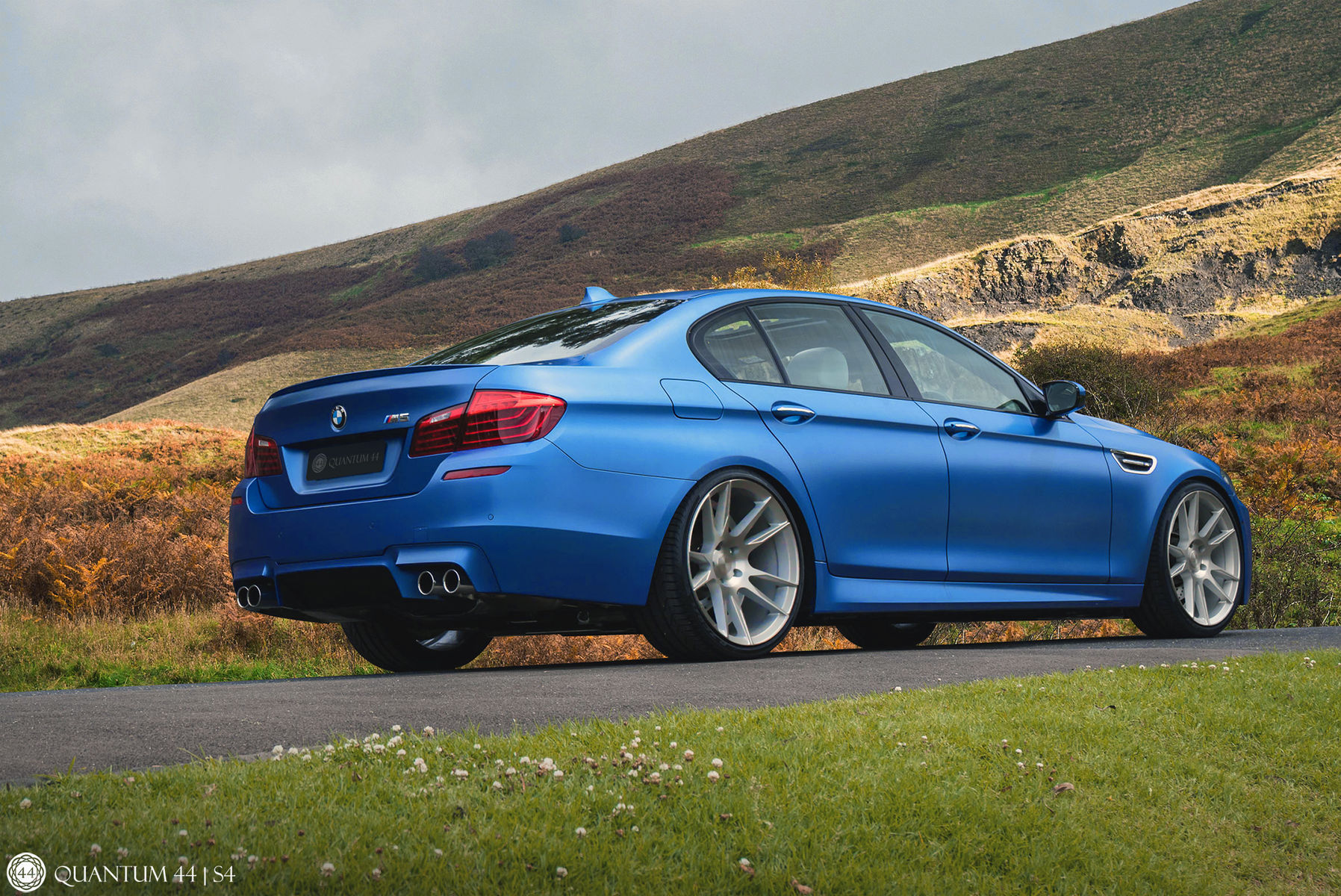  BMW M5 | Quantum44 S4 - BMW M5  