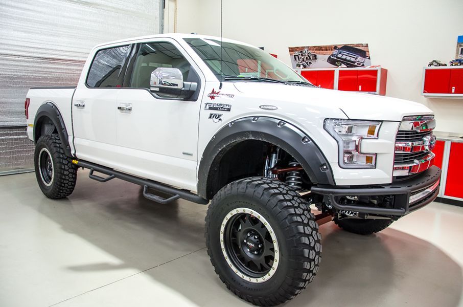 2015 Ford F-150 | N-FAB Wheel to Wheel Nerf-Step - Ford F-150 Installation Complete