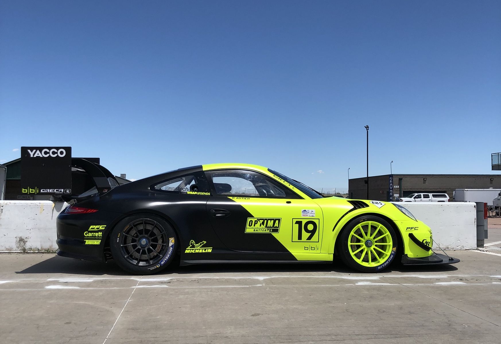 2015 Porsche 911 | BBi Autosport's 900HP Porsche GT3 Cup PPIHC Racecar on Forgeline One Piece Forged Monoblock GTD1 Wheels
