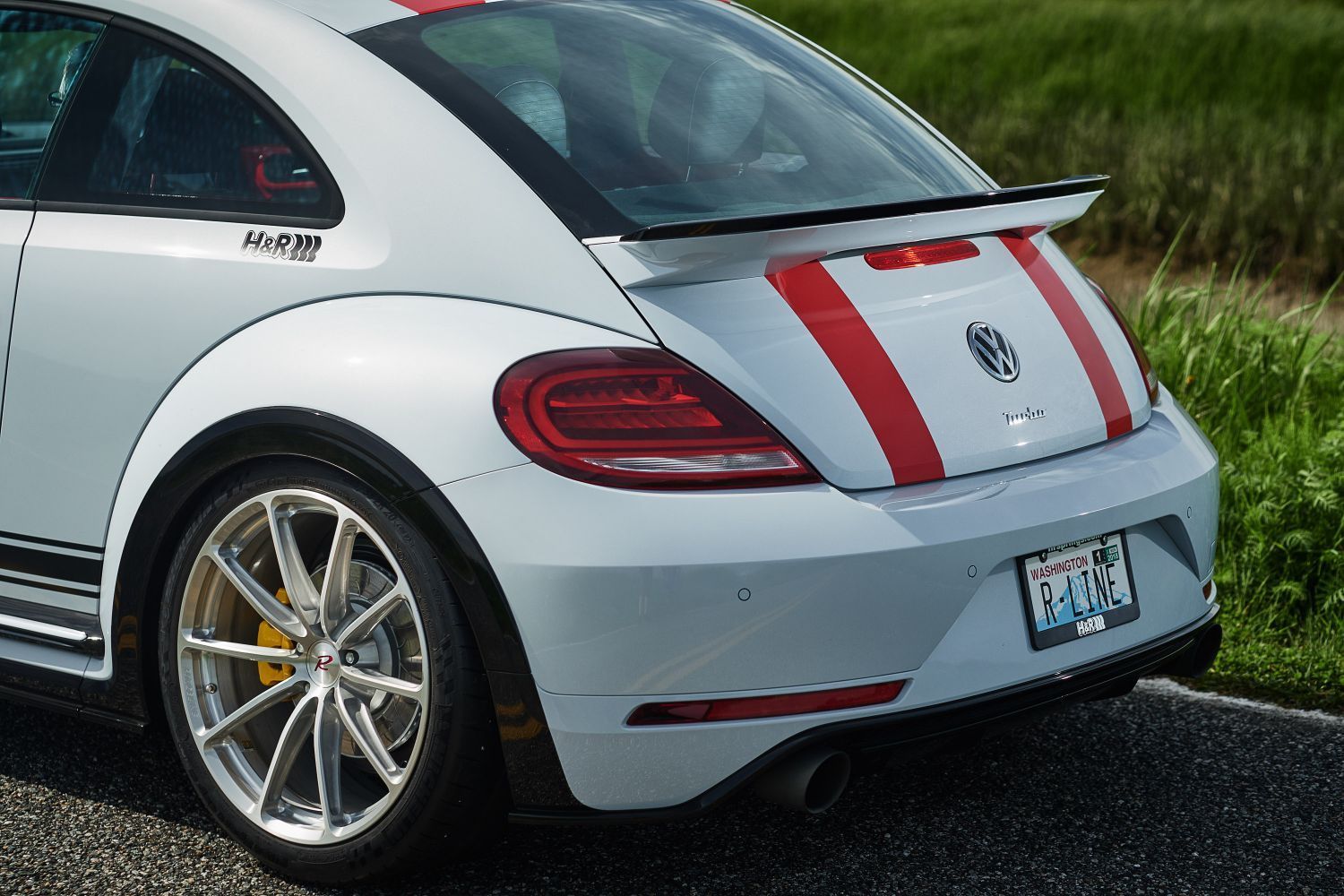 2017 Volkswagen Beetle | H&R 2017 Volkswagen Beetle R