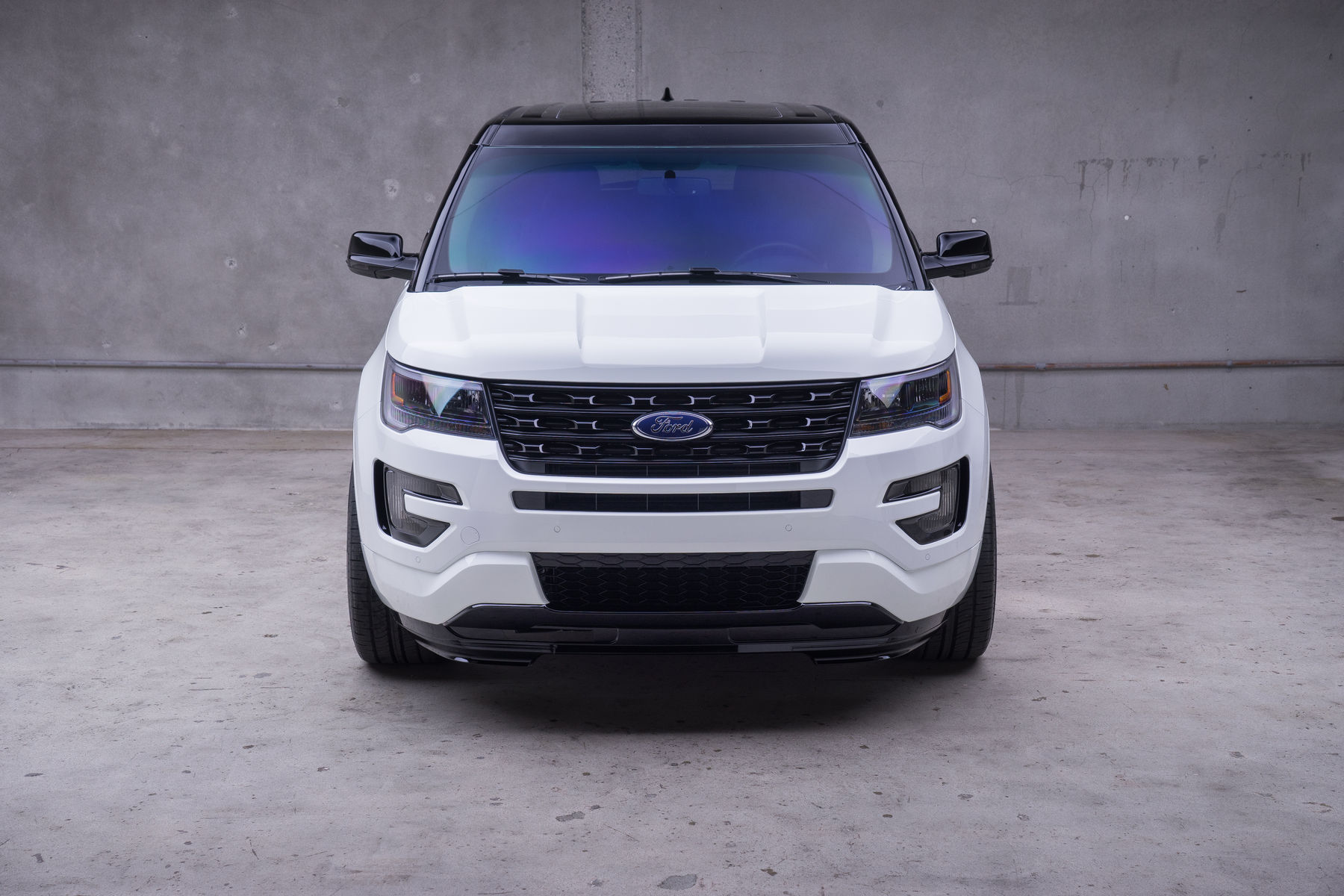 Ford Explorer 2016 черный