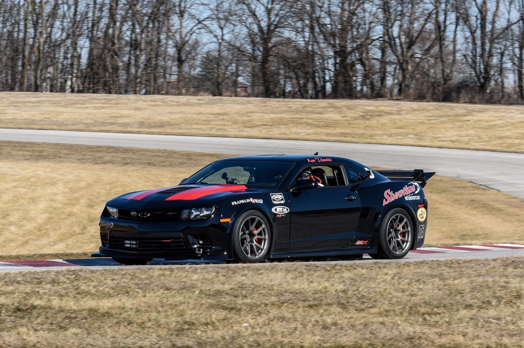 2014 Chevrolet Camaro | Ken Thwaits' Camaro Z/28 on Forgeline One Piece Forged Monoblock GA1R Open Lug Cap Edition Wheels