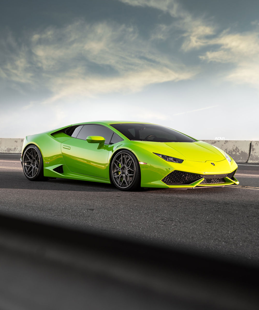 Lamborghini Huracan | Verde Mantis Green Lamborghini Huracan LP610-4 - ADV7 Track Spec CS Series