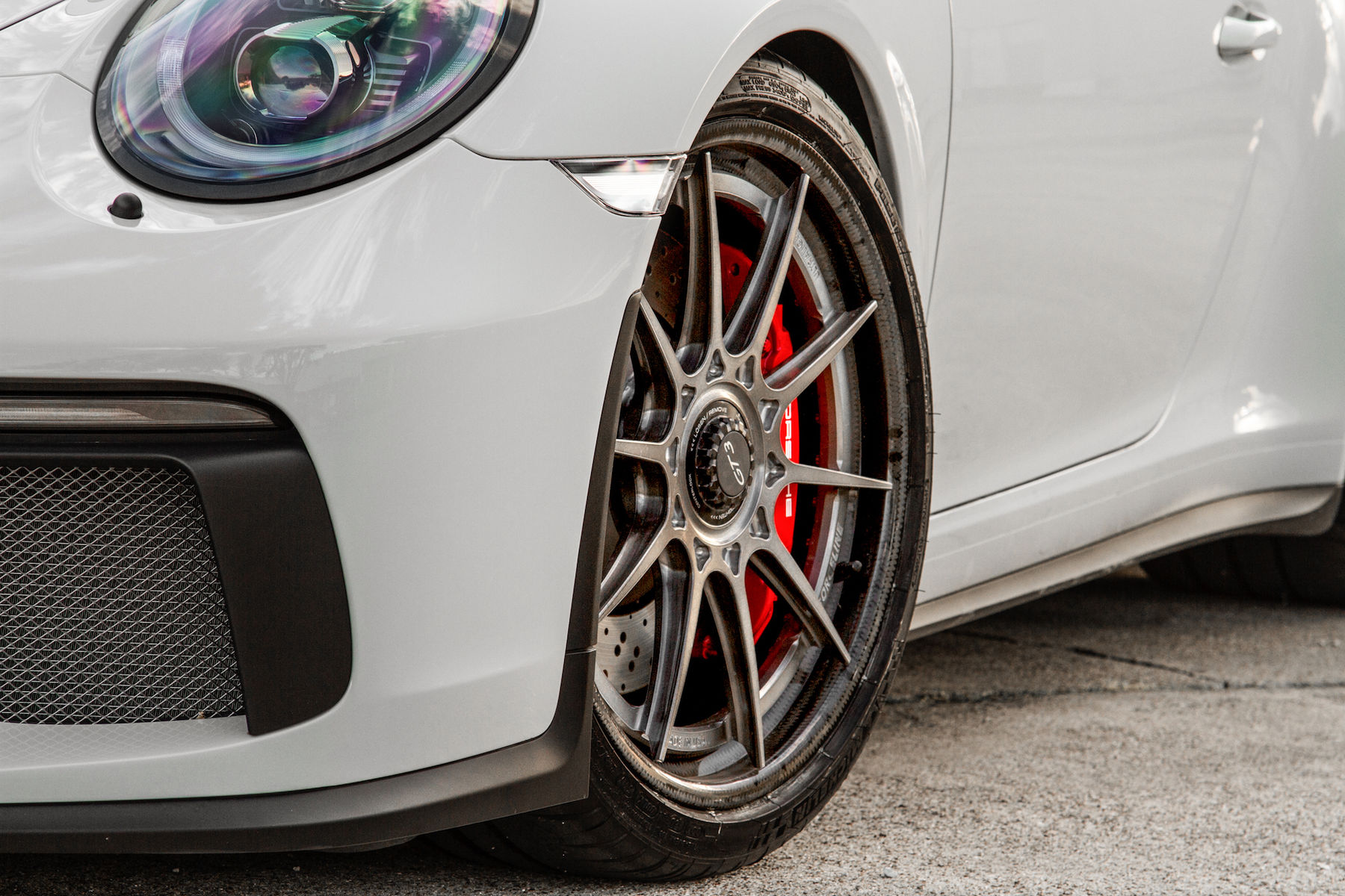 2018 Porsche 911 | Wheel Experts' Porsche GT3 on Center Locking Forgeline Carbon+Forged CF205 Wheels