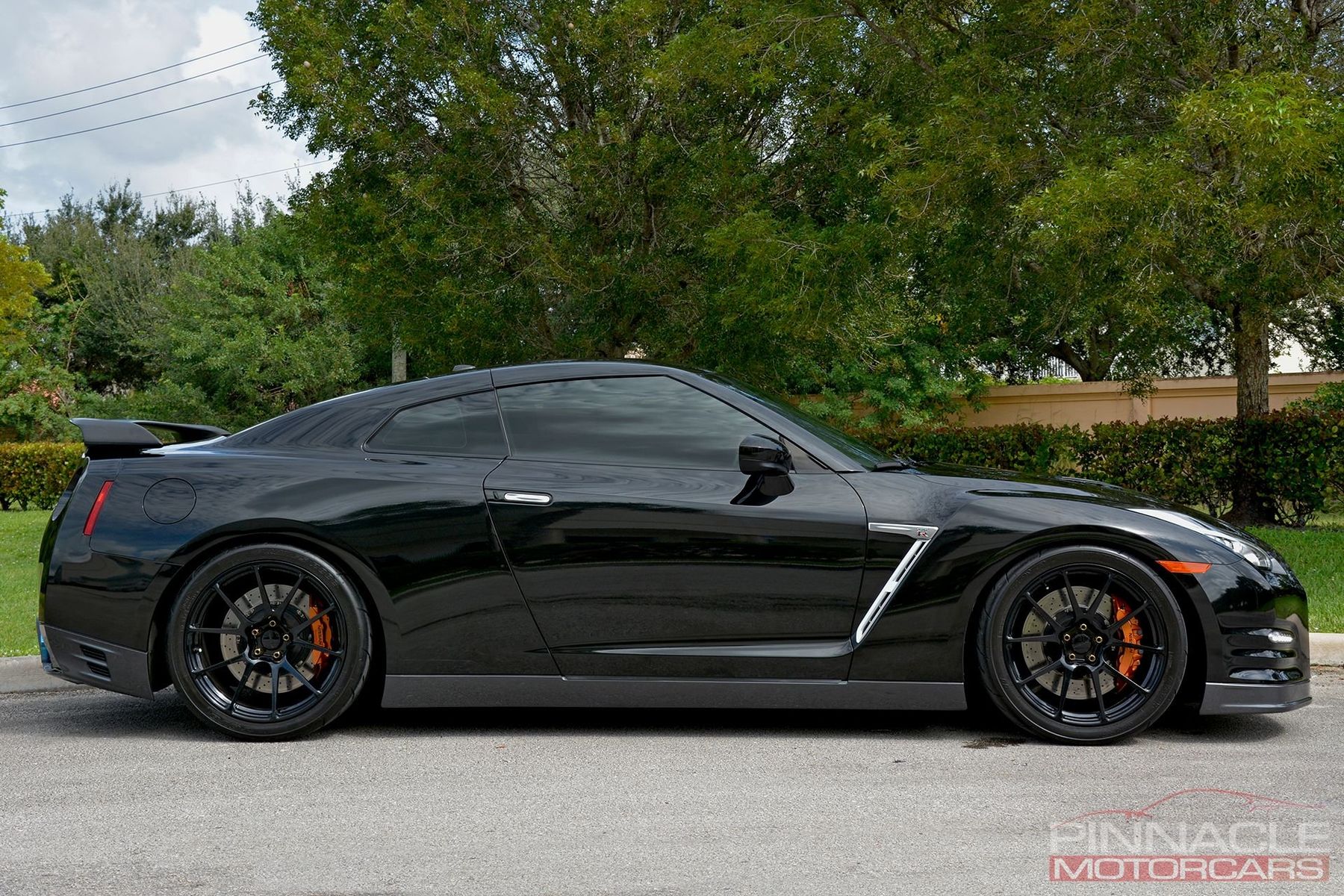 2015 Nissan GT-R | Marc Tortolici’s R35 Nissan GT-R on Forgeline One Piece Forged Monoblock GA1R Open Lug Wheels