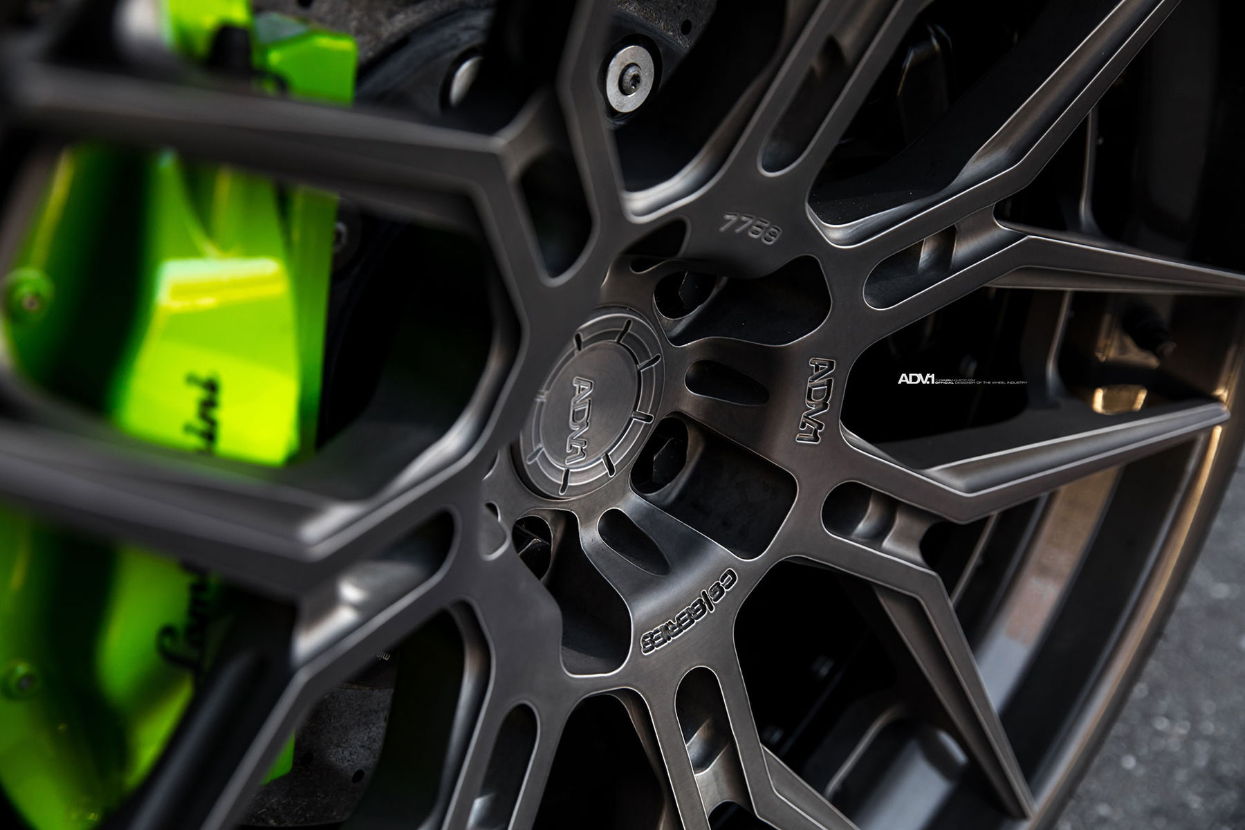 Lamborghini Huracan | Verde Mantis Green Lamborghini Huracan LP610-4 - ADV7 Track Spec CS Series