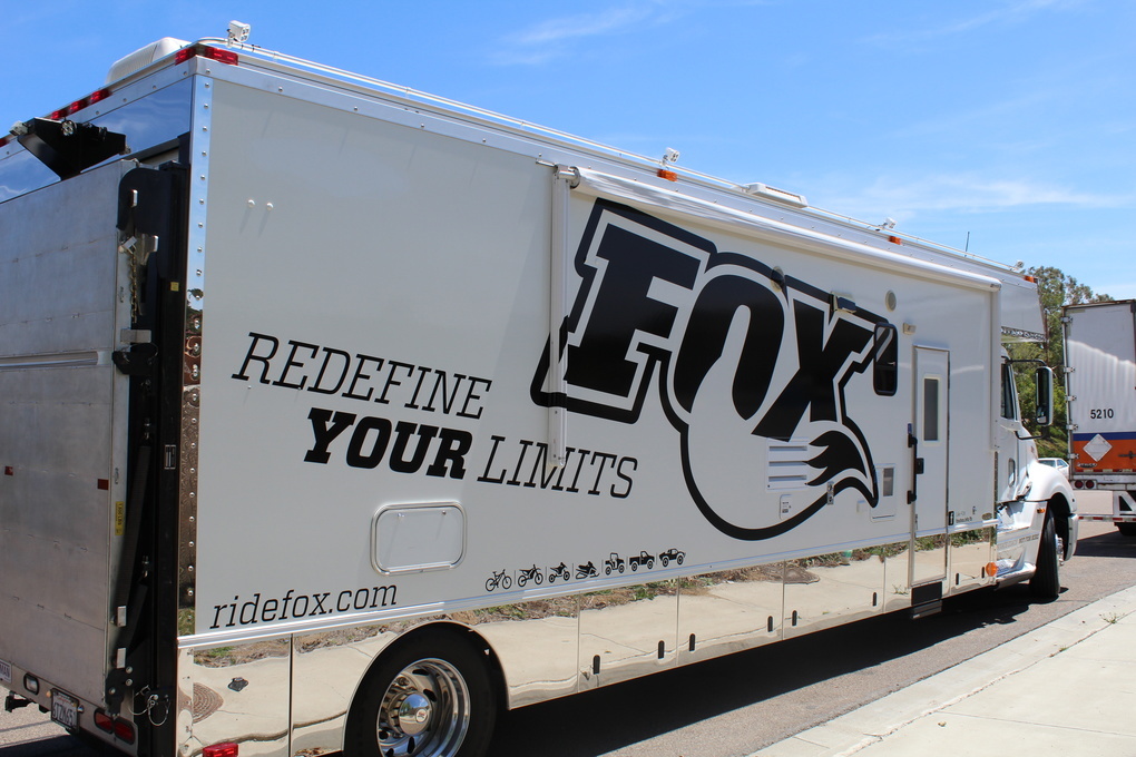  Mercedes-Benz  | Fox Racing Toterhome