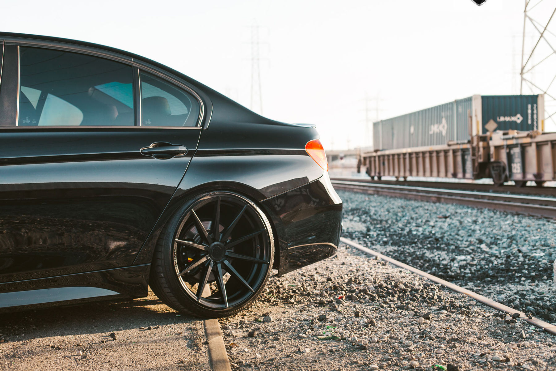 2016 BMW 3 Series | BMW 330i - Train