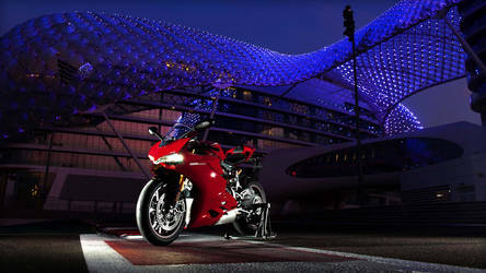 2014 Ducati 1199 PANIGALE S | Ducati 1199 Panigale S - Spotlight