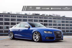 Blue Audi S5 - Side