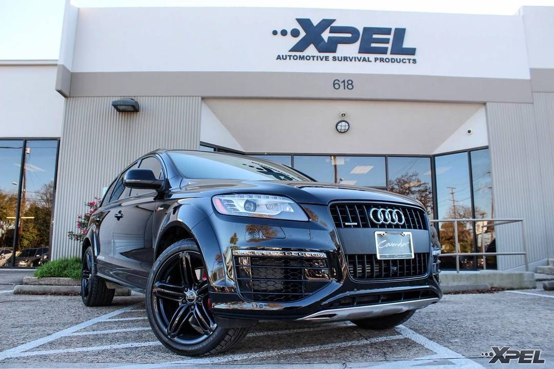 Audi Q7 | Audi Q7 with XPEL ULTIMATE self-healing clear bra