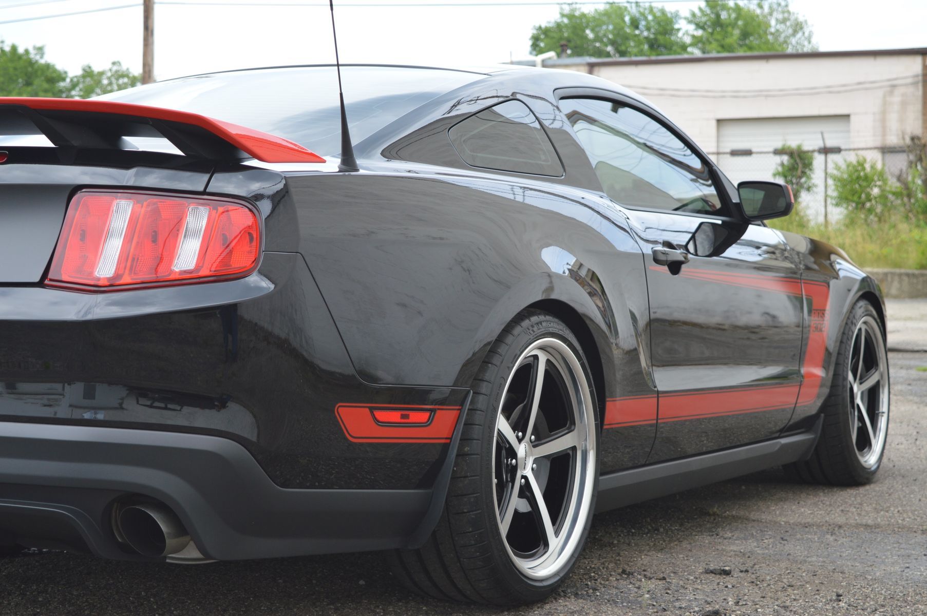 2012 Ford Mustang | Dale Oakes' 2012 Mustang Boss 302 Laguna Seca Edition on Forgeline Heritage Series FL500 Wheels