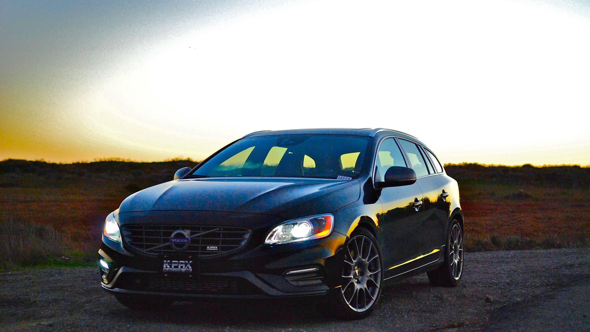 2015 Volvo  | K-PAX Racing VOLVO V60 GT6 - Front End Shot