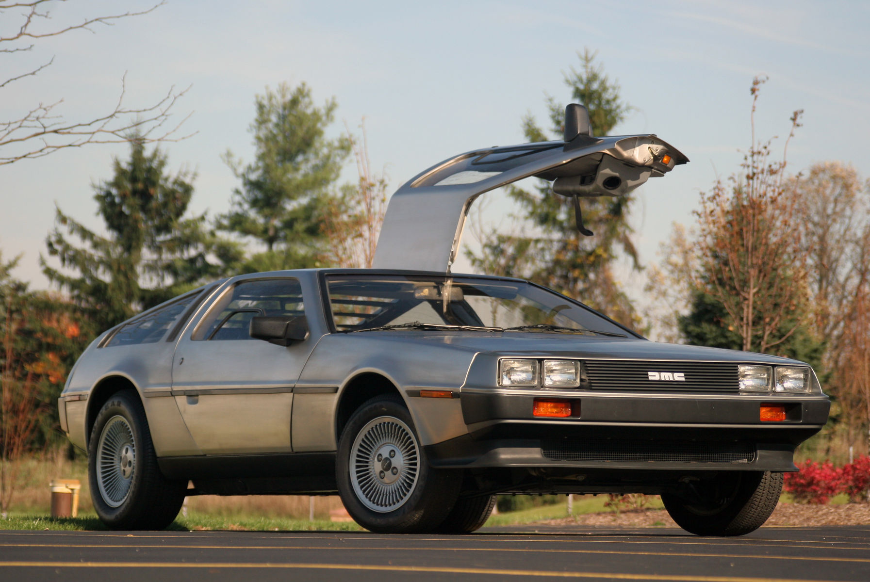 1982 DMC DeLorean | 1982 DeLorean DMC-12