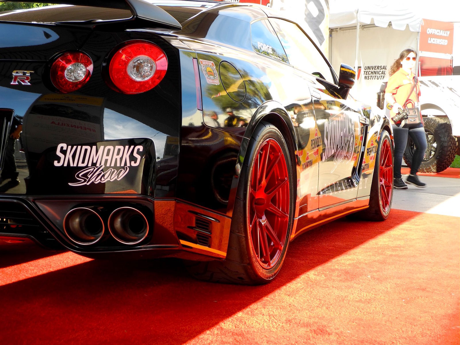 2014 Nissan GT-R | Flat 12 Gallery's