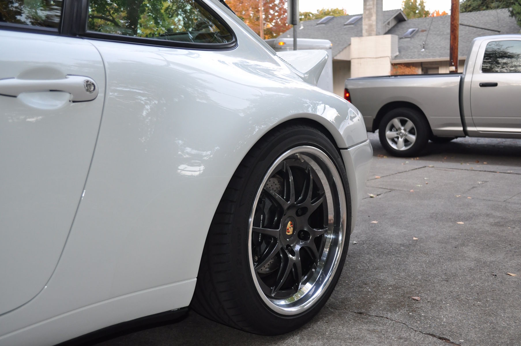 1995 Porsche 911 | Kate Cavell's 993 Porsche 911 on Forgeline GA3 Wheels