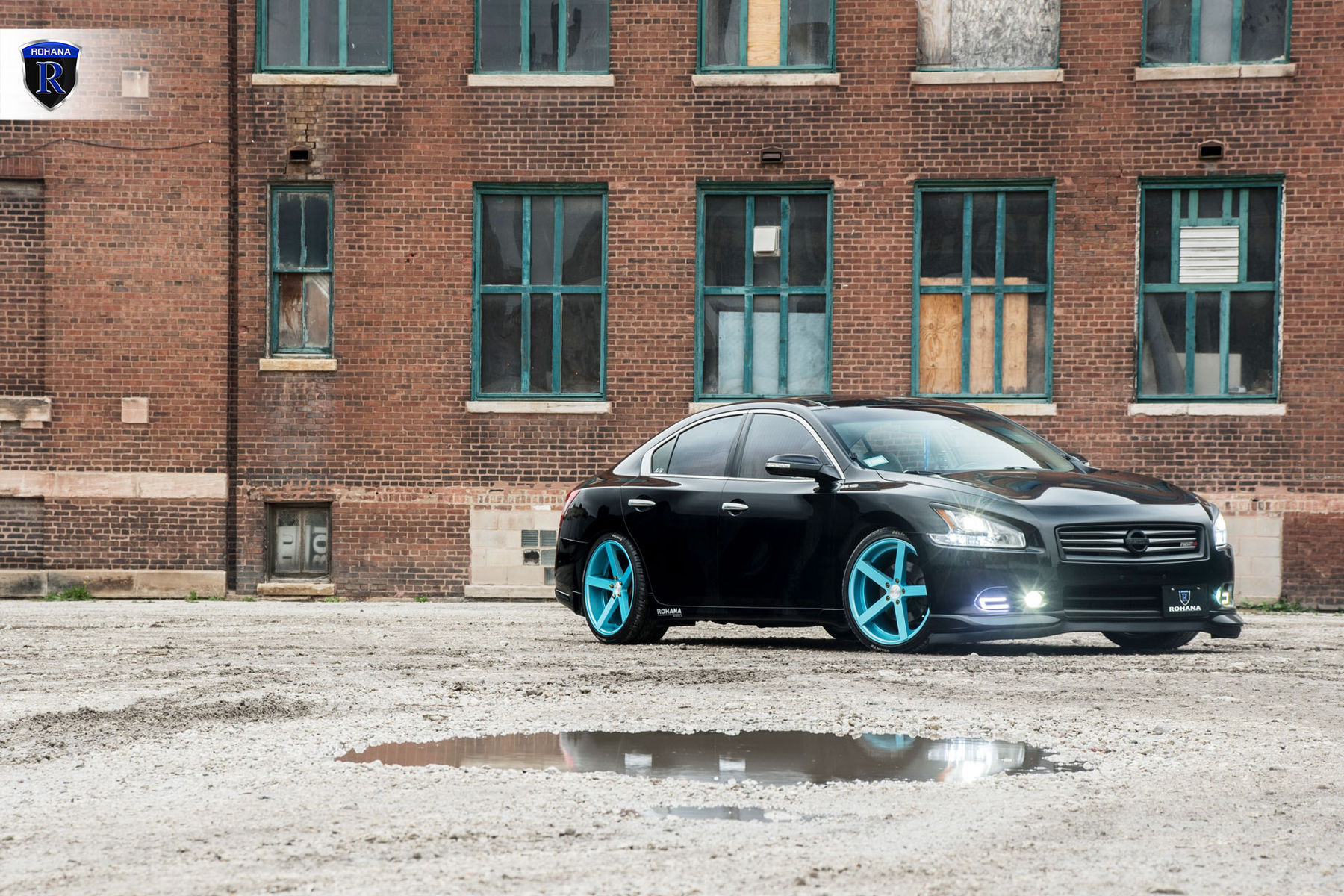 2015 Nissan Maxima | Black Nissan Maxima - Headlights