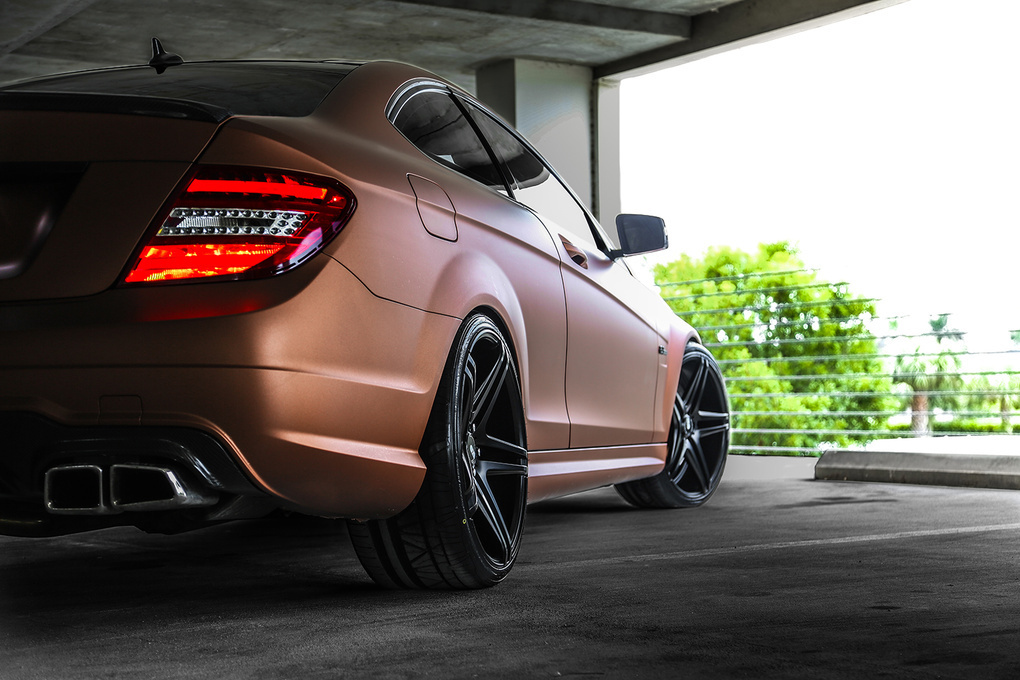 2012 Mercedes-Benz C-Class | '12 Mercedes-Benz C63 AMG on XO Caracas