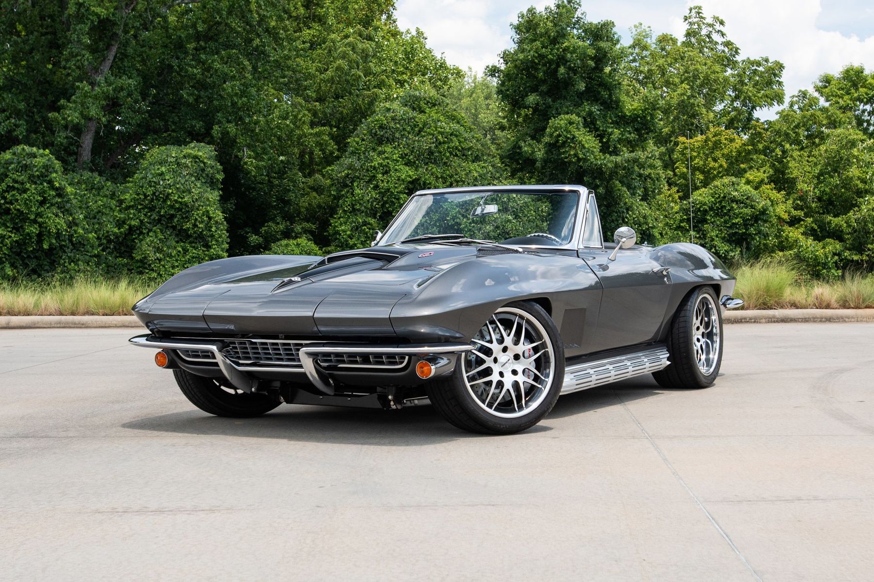 1967 Chevrolet Corvette | Steve’s Schwartz Performance-Built 1967 Chevrolet Corvette on Forgeline DE3P Wheels