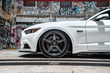 2016 Ford Mustang | White Mustang GT | Classic5 Matte Gunmetal