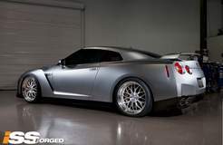 Nissan GTR