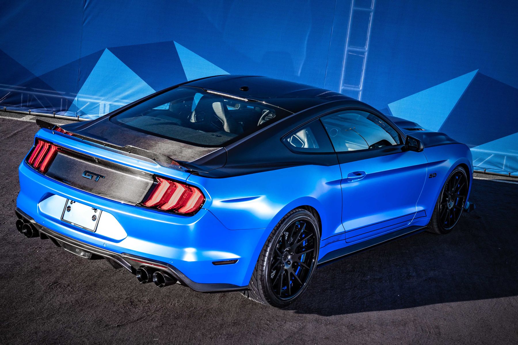 2019 Ford Mustang | 2019 Ford Mustang GT Fastback By California Pony Cars - High rear 3/4
