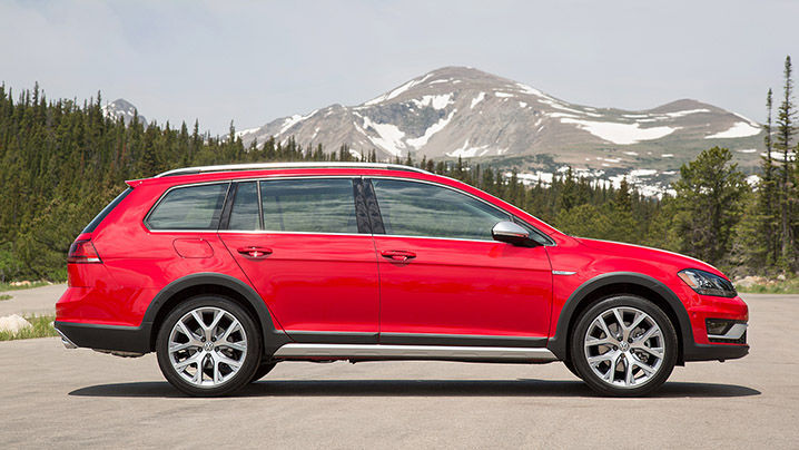 2017 Volkswagen Golf | 2017 Volkswagen Alltrack