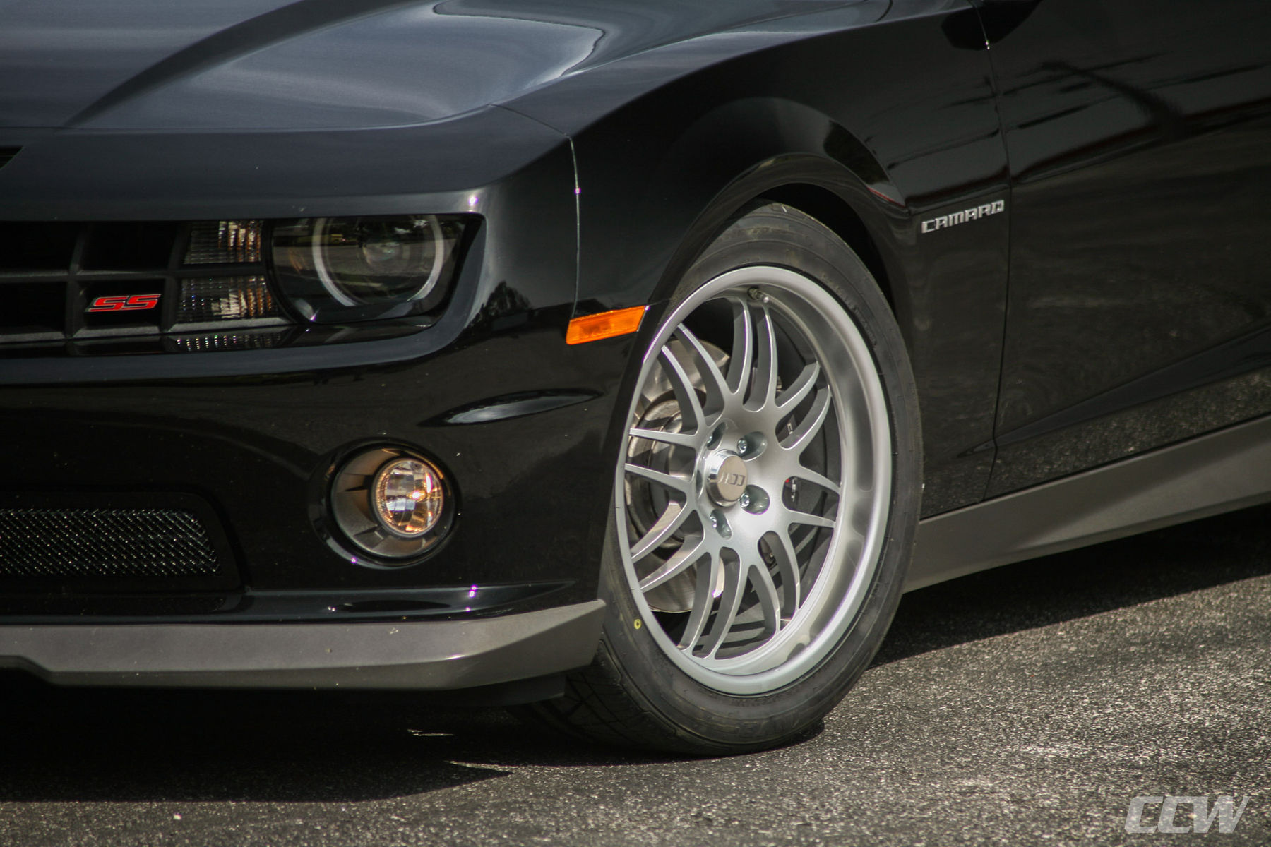 Chevrolet Camaro | Black 5th Generation Chevrolet Camaro SS - CCW SP16A Forged Monoblock Wheels