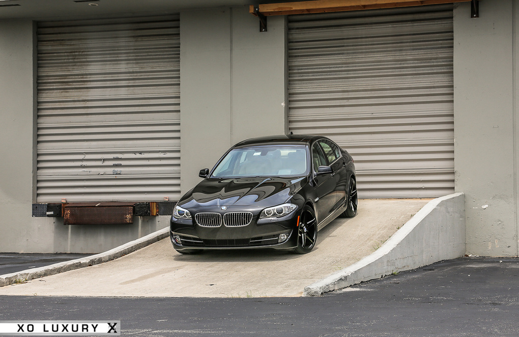 2012 BMW 5 Series | '12 BMW 528i on XO Caracas