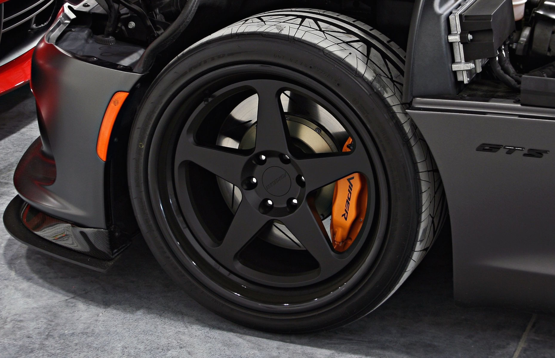 2014 Dodge Viper | Ryan Frankenfield's Anodized Carbon Special Edition Dodge Viper GTS on Forgeline Heritage Series FF3 Wheels - Driver Side Wheel