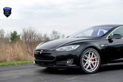Tesla Model S P85