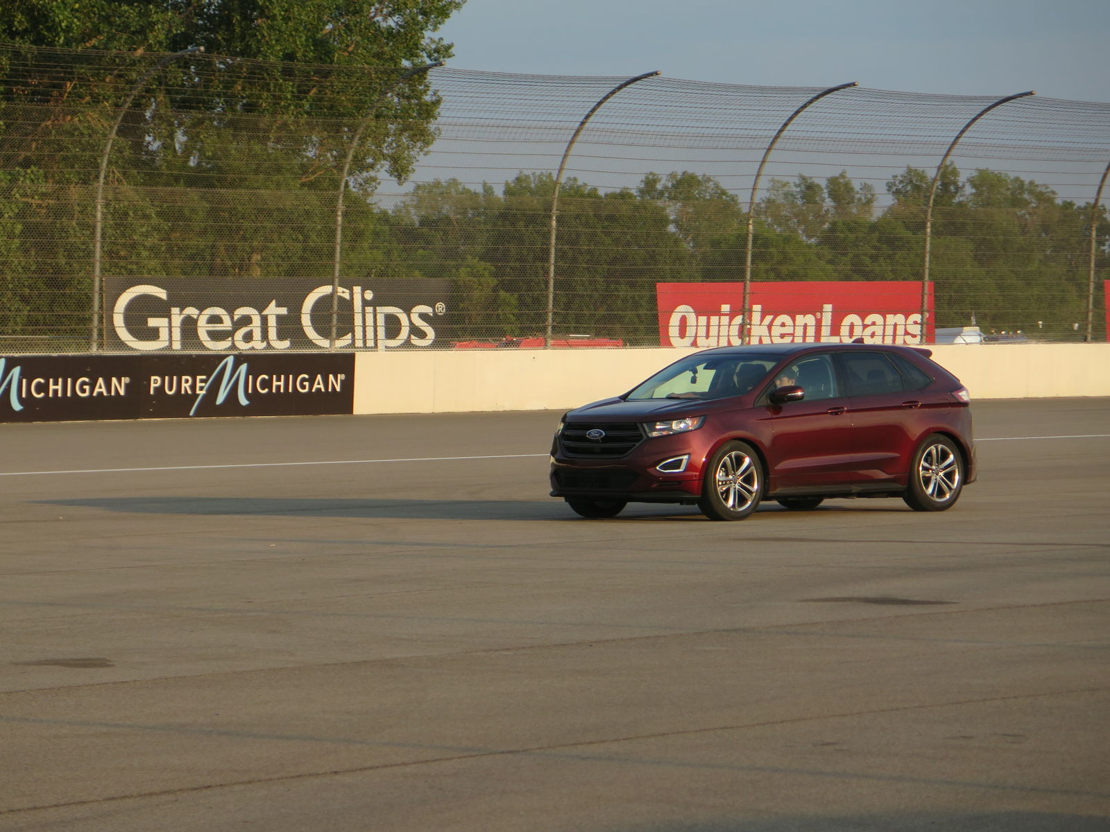 2015 Ford Edge | 2015 Webasto Ford Edge on Track