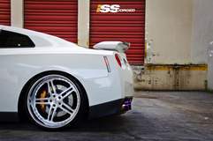 Nissan GTR