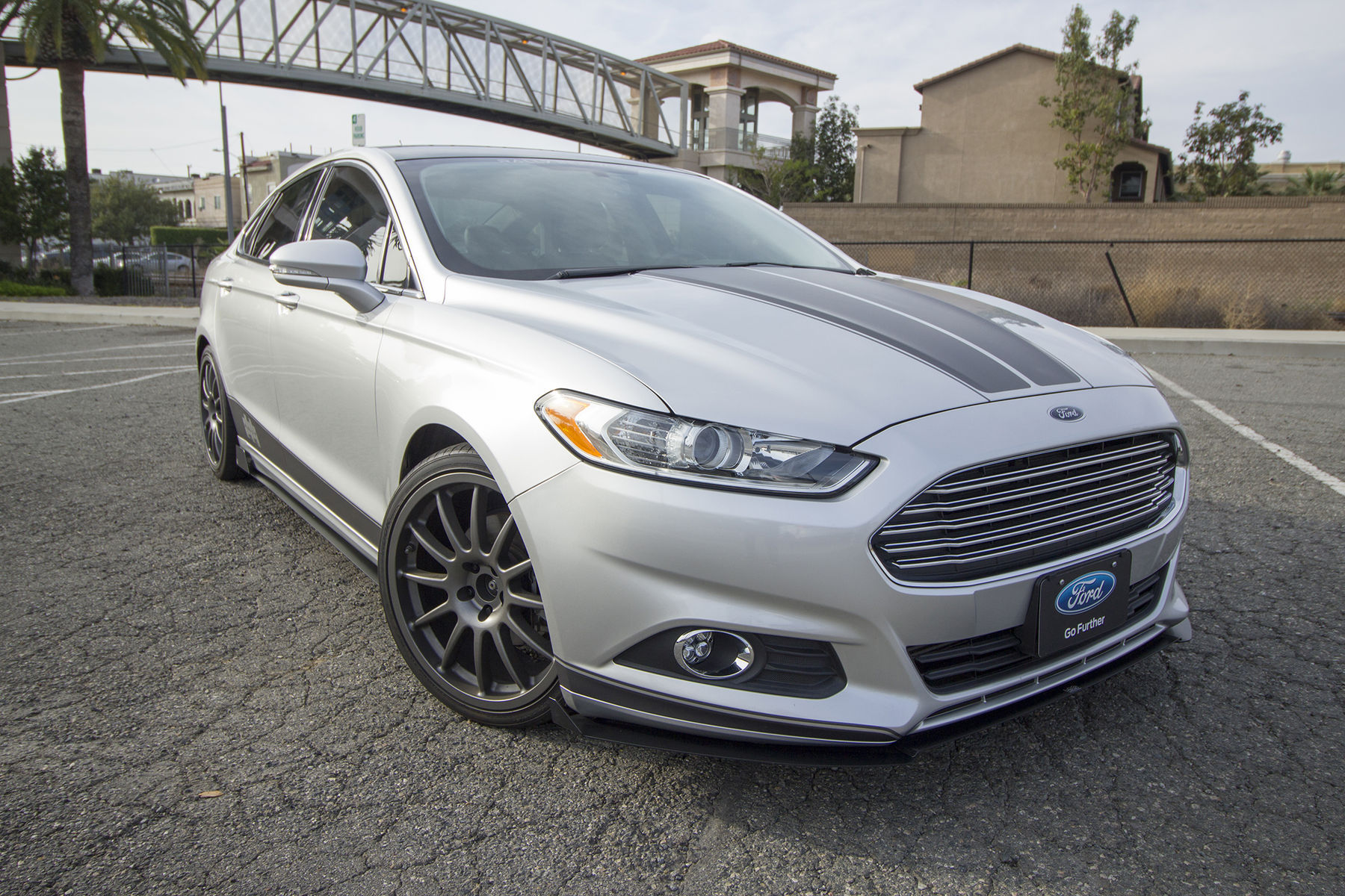  Ford Fusion | Front Shot with Front & Side Splitters