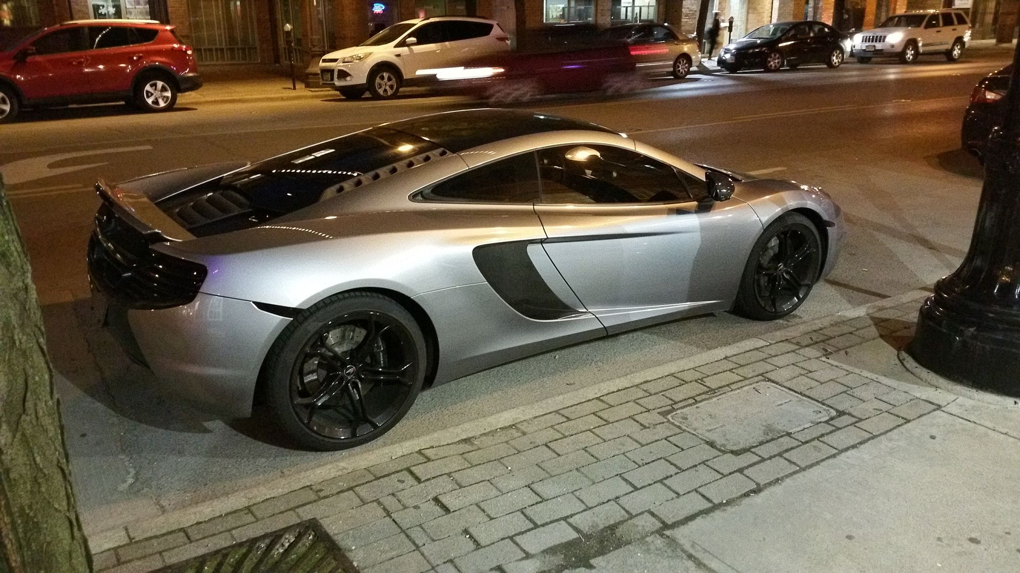    | MP4-12C
