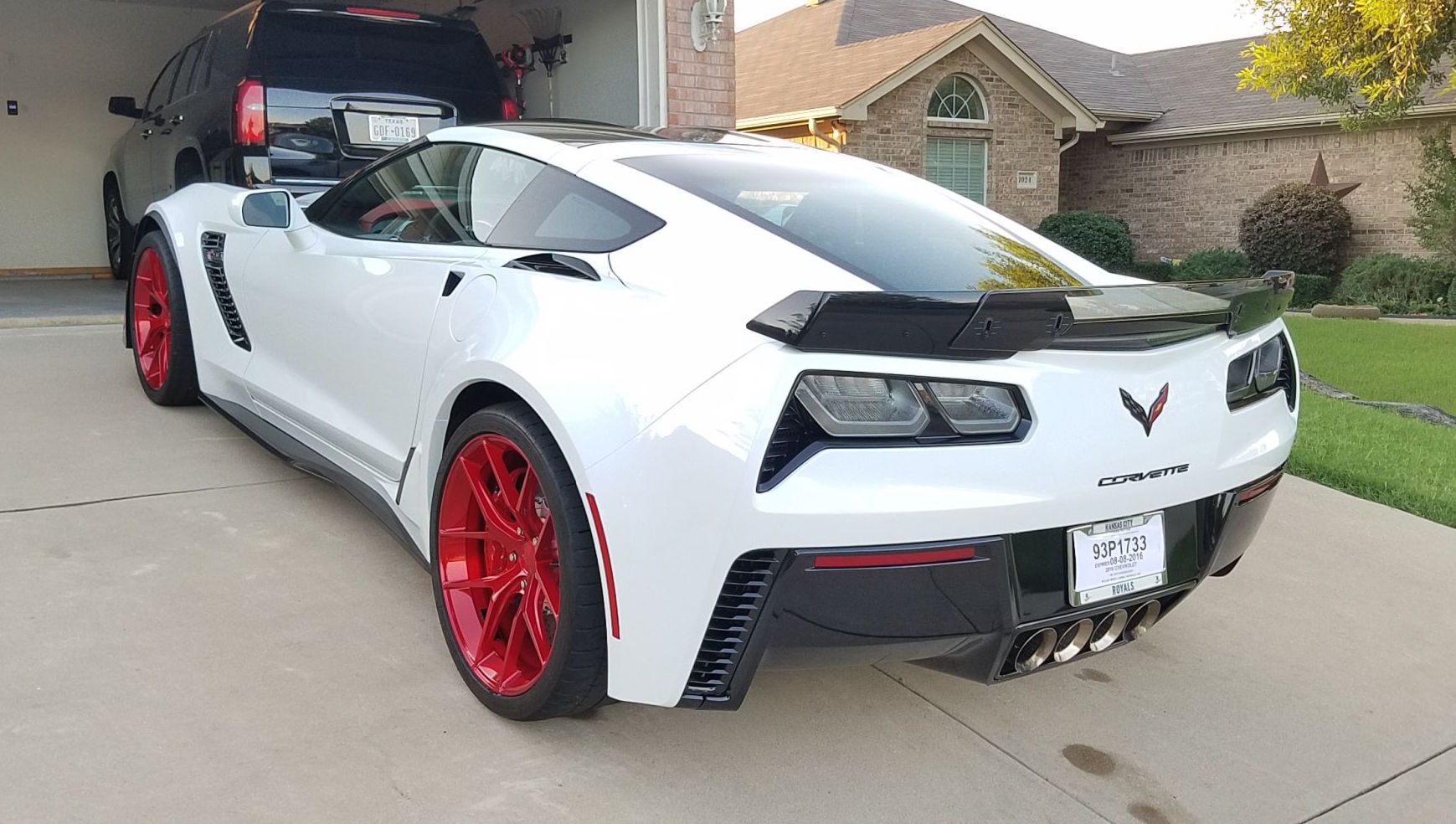 2016 Chevrolet Corvette Z06 | Arctic White C7 Corvette Z06 on Forgeline One Piece Forged Monoblock VX1 Wheels
