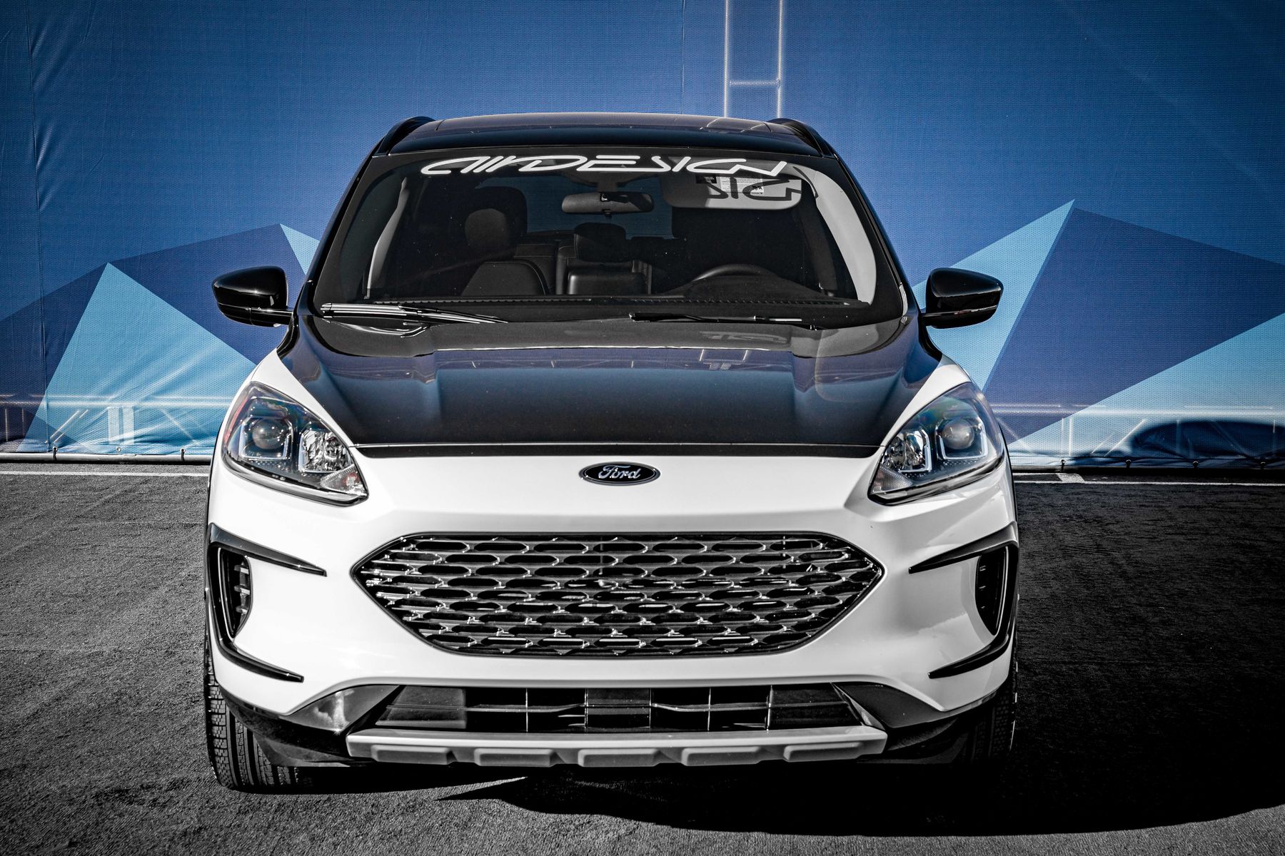 2020 Ford Escape | 2020 Ford Escape SE Sport Hybrid AWD By Air Design USA - Front shot head on