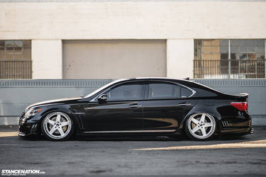 Lexus LS 460