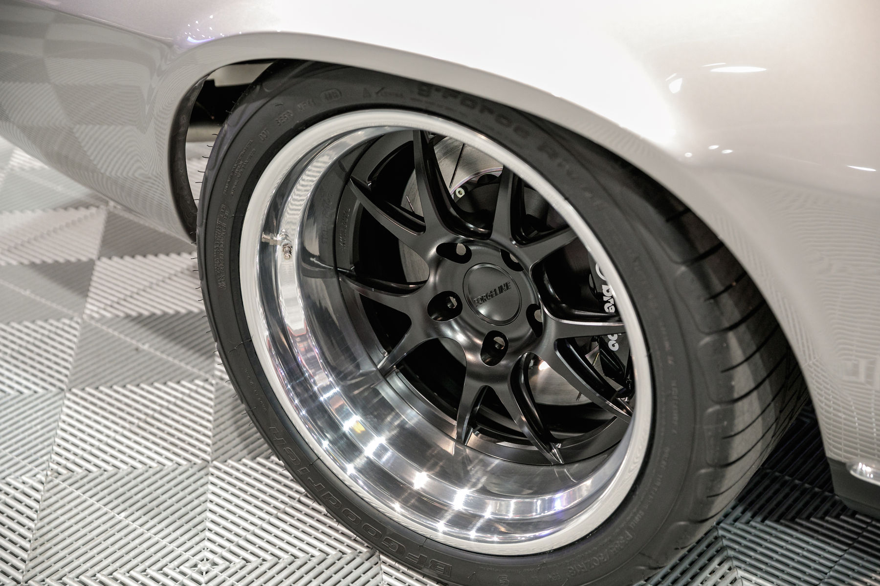 1973 Chevrolet Camaro | Tom Tomlinson's Pro-Touring 1973 Camaro on Forgeline GA3 Wheels