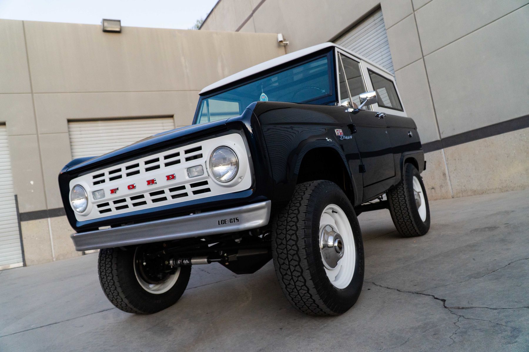 1968 Ford Bronco | 1968 Ford Bronco by Jay Leno and Ford Performance - Rendering