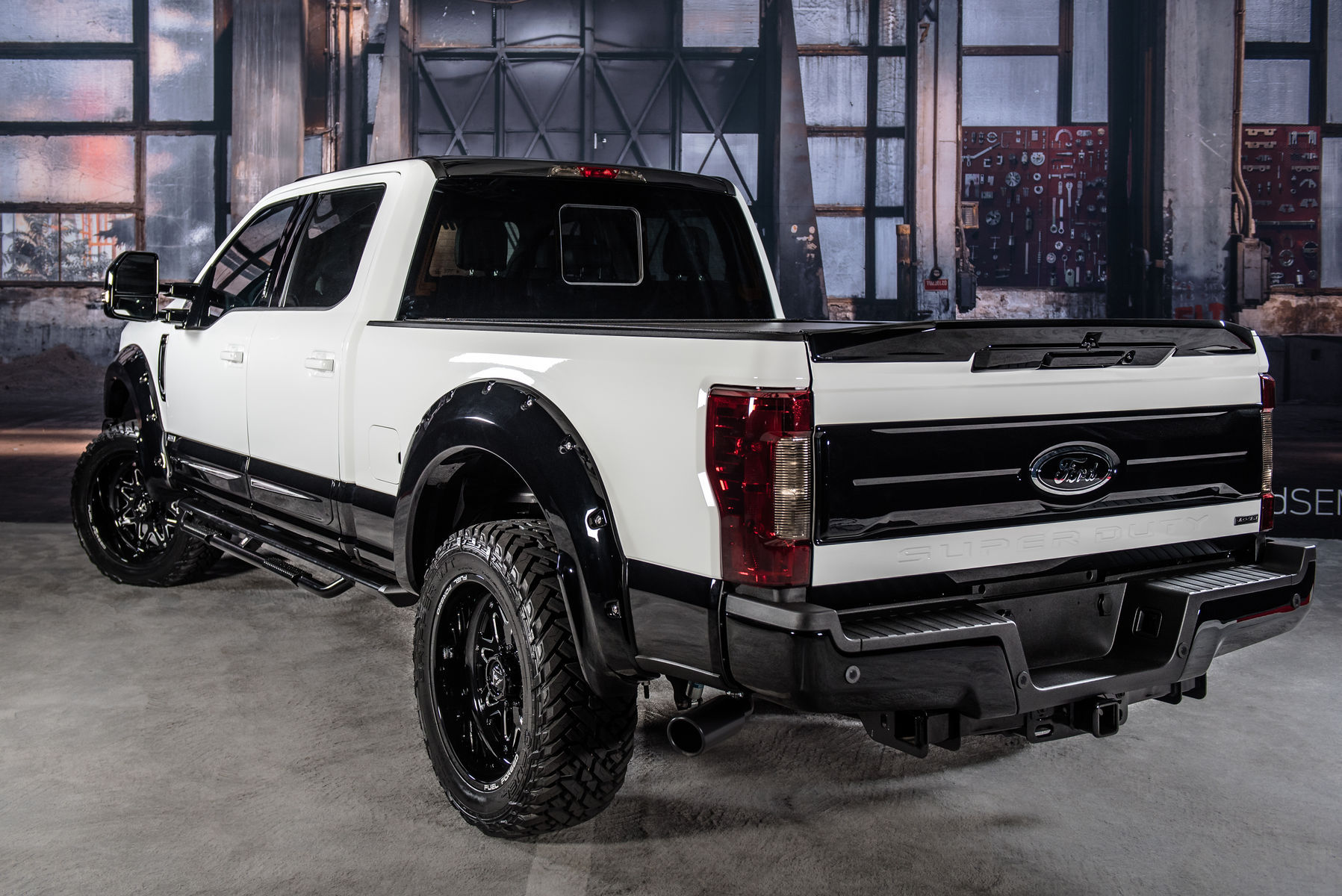 2017 Ford F-250 | 2017 Ford F-250 Super Duty 4x2 Lariat Crew Cab by Airdesign USA - Rear Shot #FordSEMA