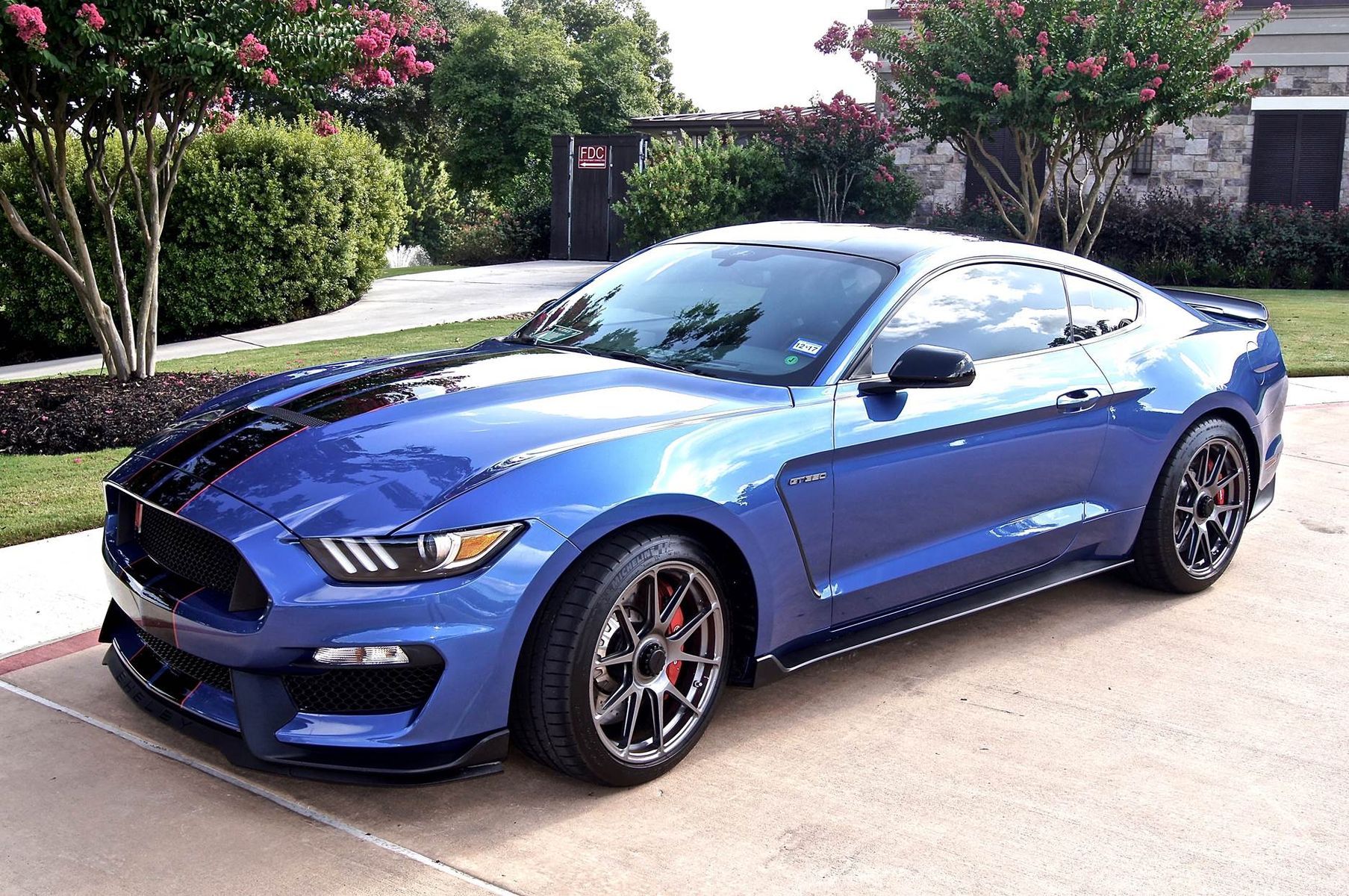 Chris Sommers' S550 Ford Mustang GT 350 on Center Locking Forgeline ...