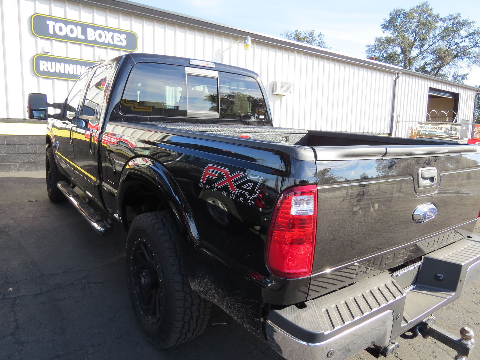  Ford F-250 Super Duty | Ford Superduty with Fuelbox combo FTC44 
