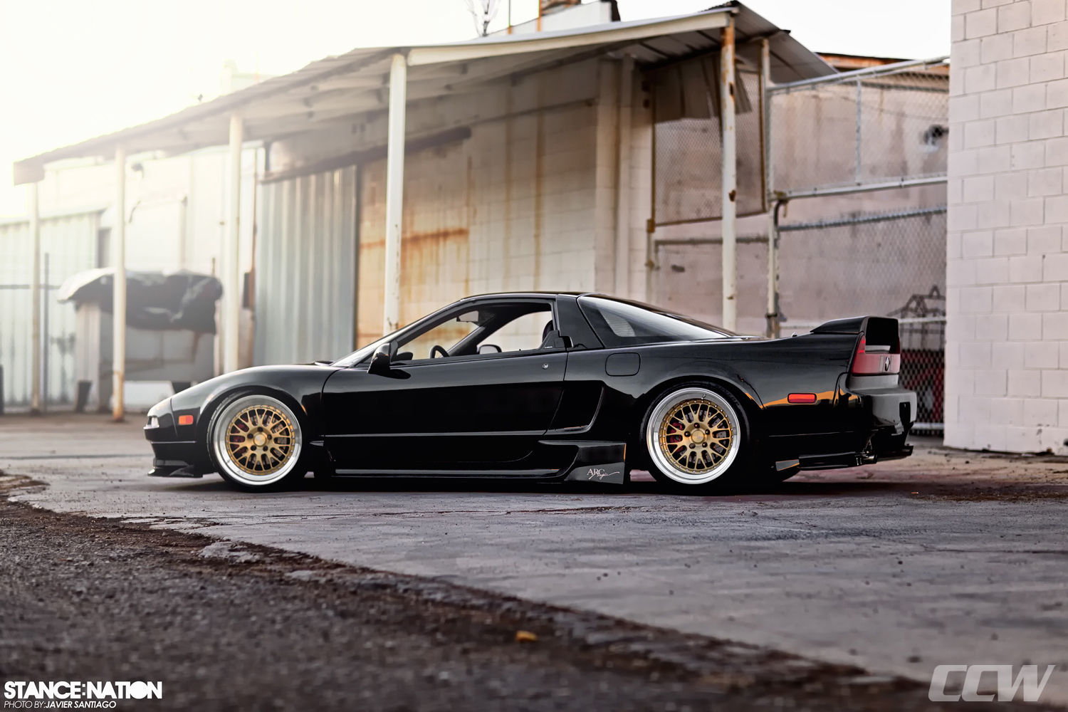 Черная acura nsx