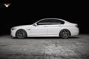 2013 BMW 5 Series | F10 5-SERIES