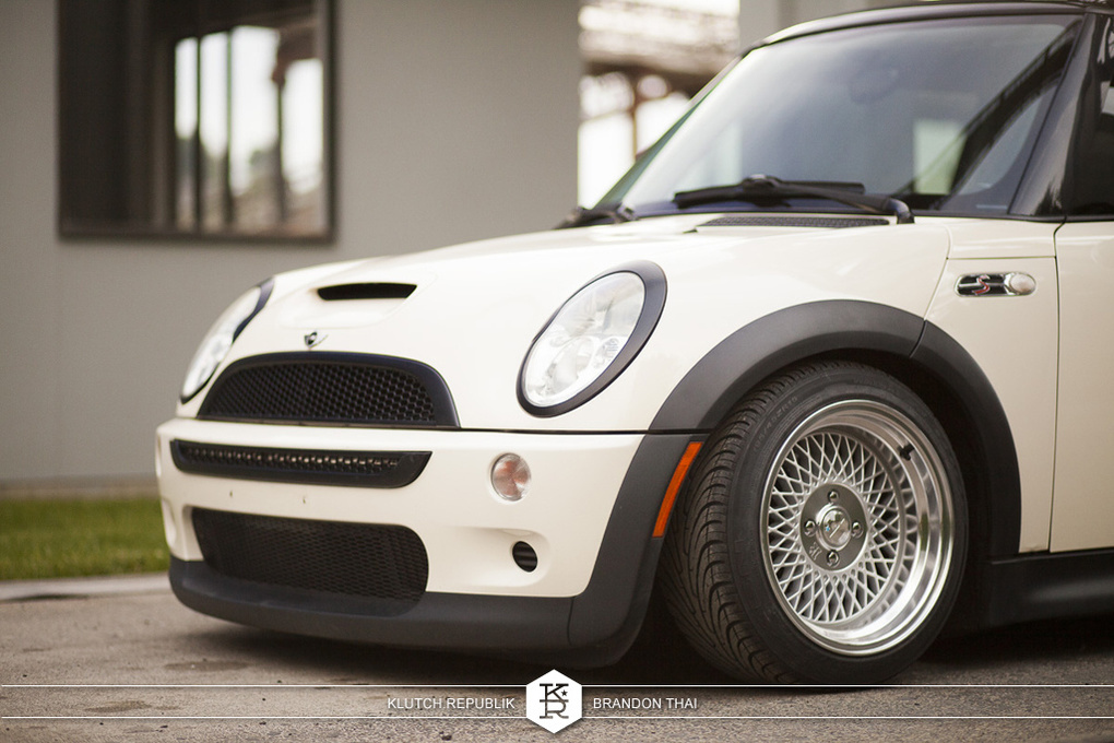 2010 MINI Cooper S | '10 Mini Cooper S on Klutch SL-1's