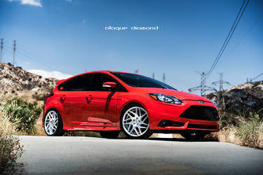 2014 Ford Focus | 2014 Ford Focus Fitted With 19 Inch BD-3’s in Silver 	